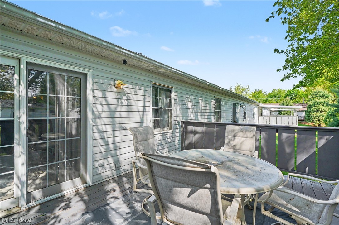17 Harneds Landing Cortland OH 44410