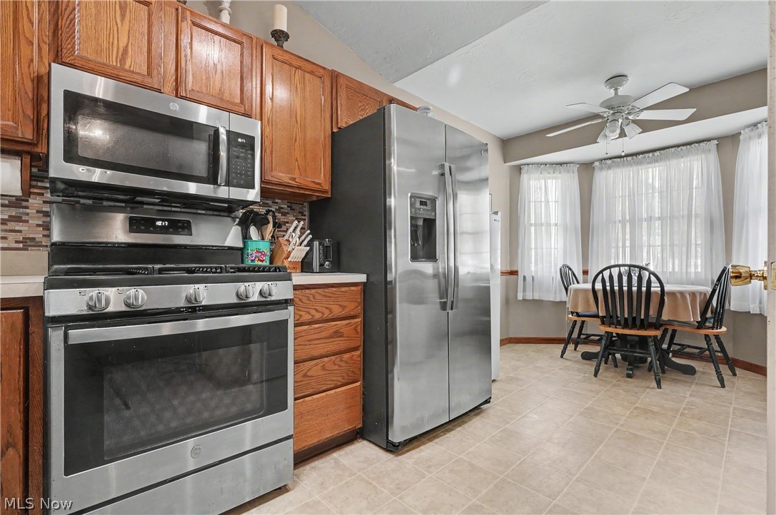 17 Harneds Landing Cortland OH 44410