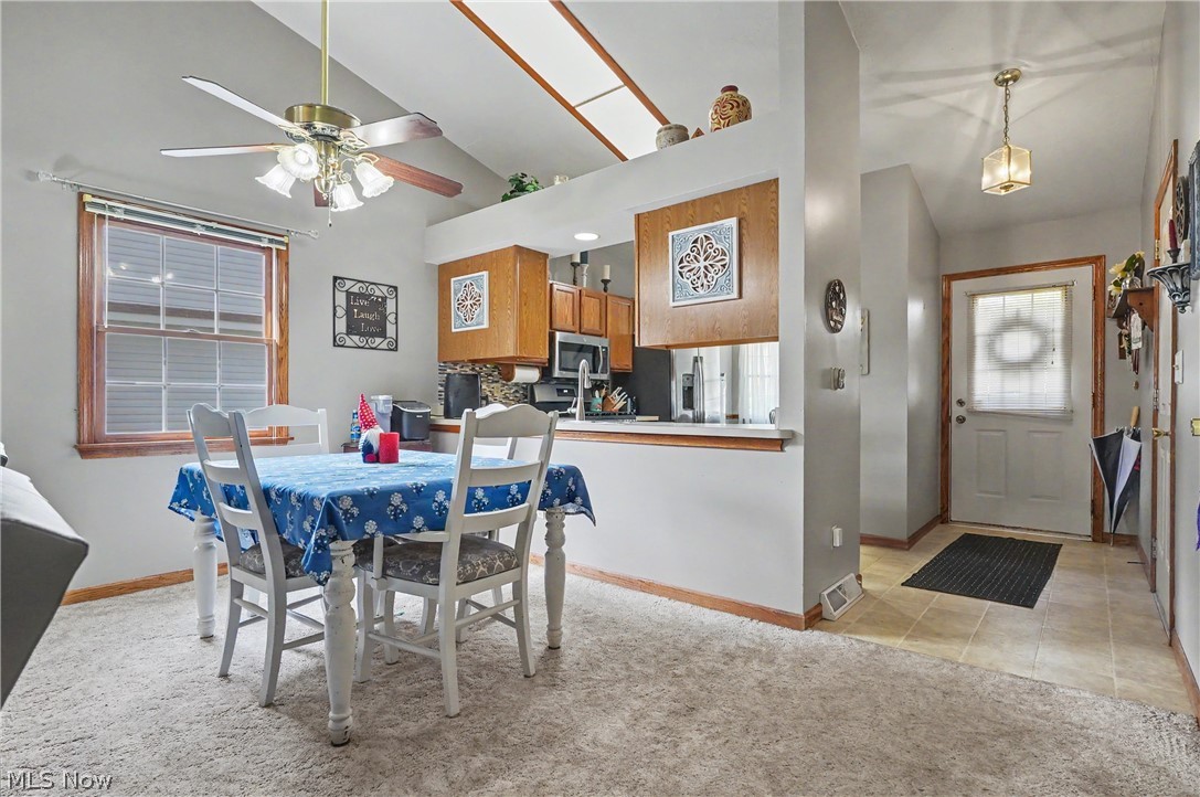 17 Harneds Landing Cortland OH 44410