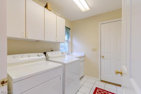 390 Blair Circle Aurora OH 44202