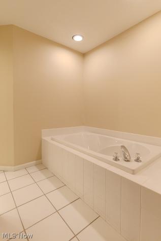 390 Blair Circle Aurora OH 44202