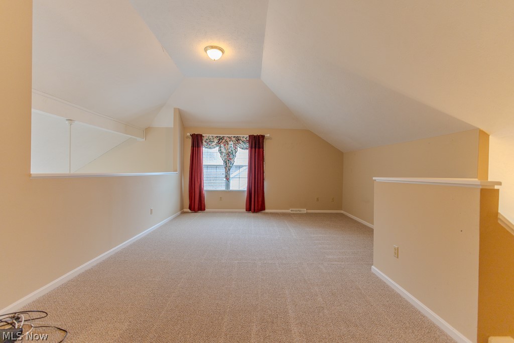 390 Blair Circle Aurora OH 44202