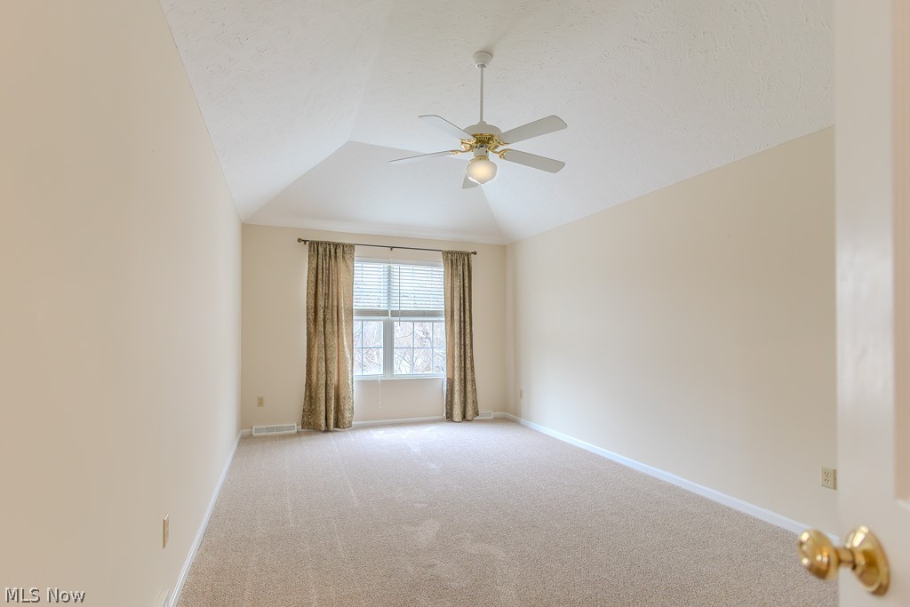 390 Blair Circle Aurora OH 44202