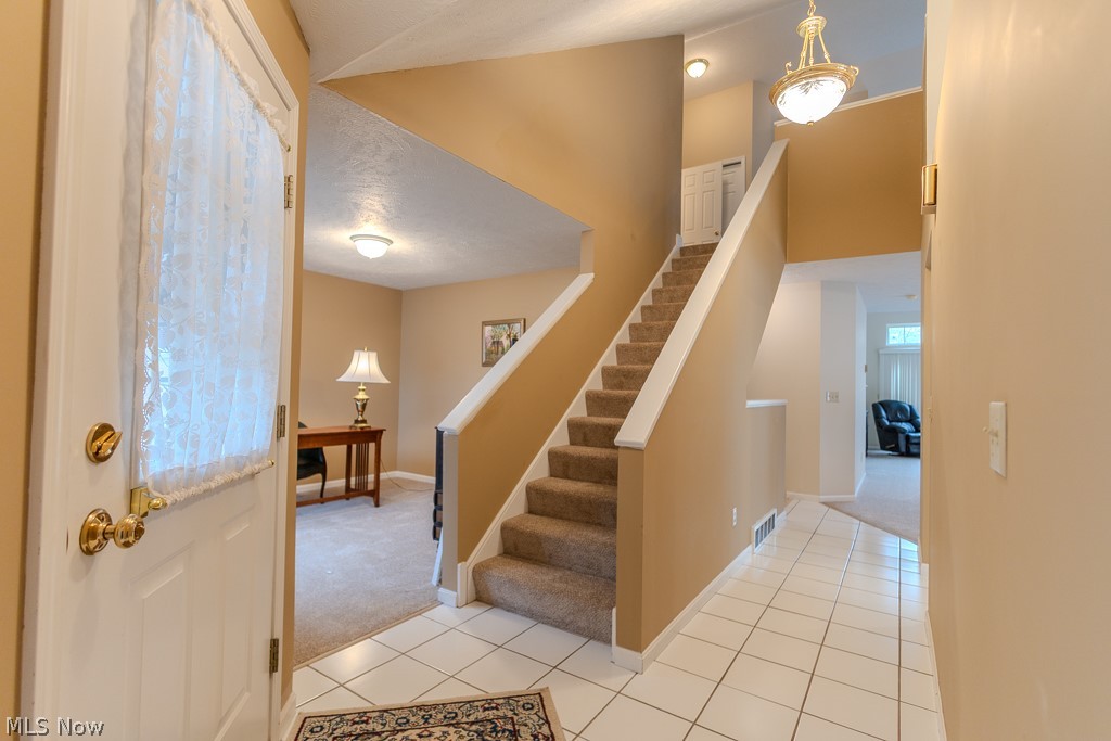 390 Blair Circle Aurora OH 44202