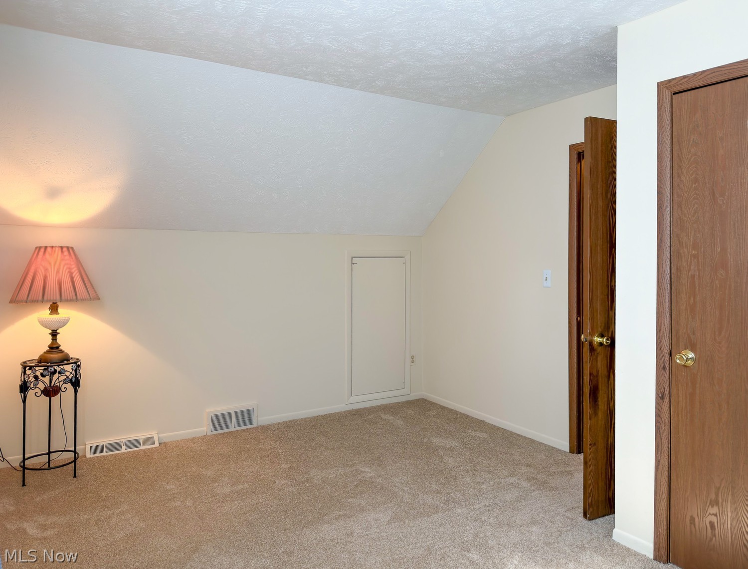 17645 Northampton Court Chagrin Falls OH 44023