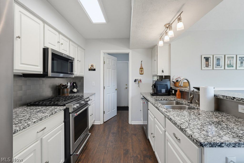 3961 Falconswalk Court Stow OH 44224