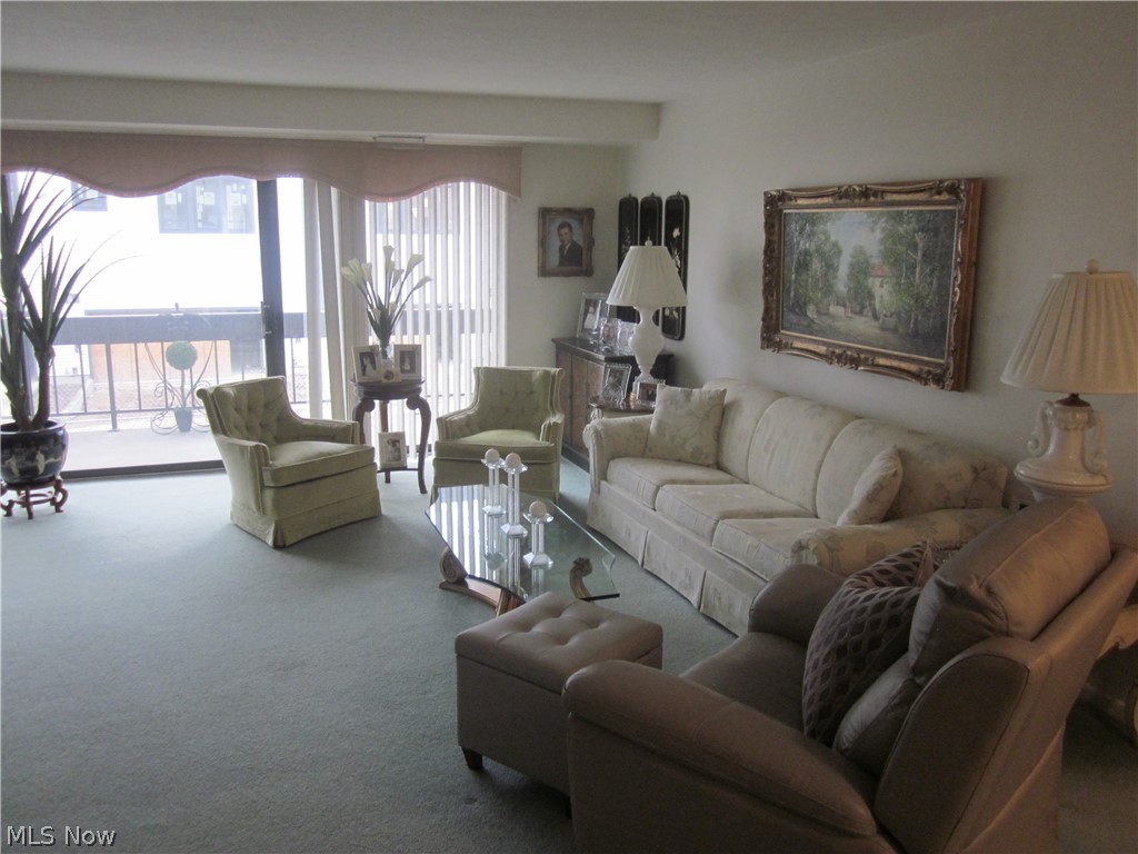 22555 Center Ridge Road Rocky River OH 44116