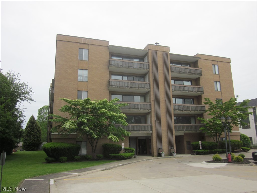 22555 Center Ridge Road Rocky River OH 44116