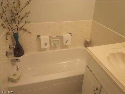 22555 Center Ridge Road Rocky River OH 44116