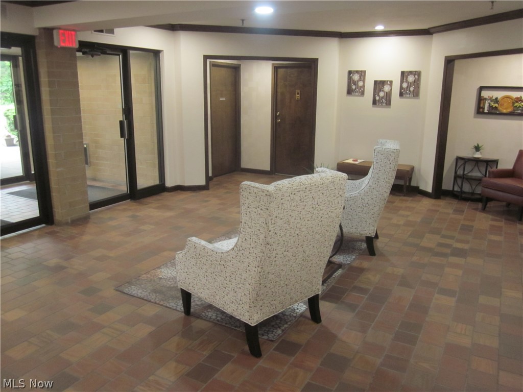 22555 Center Ridge Road Rocky River OH 44116