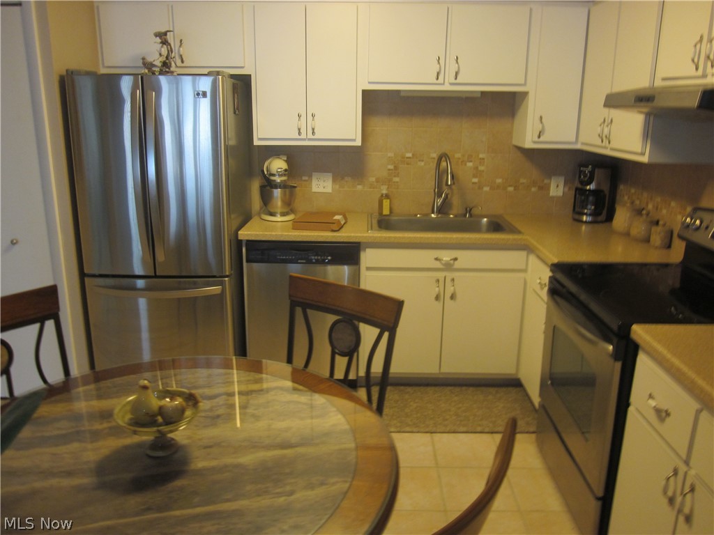 22555 Center Ridge Road Rocky River OH 44116