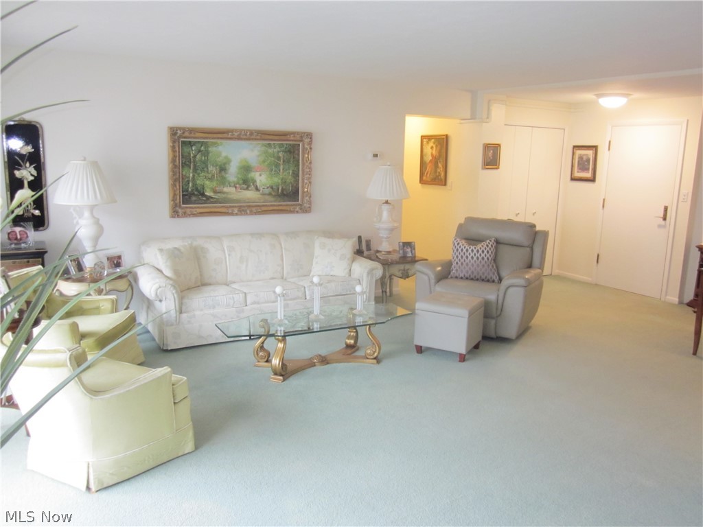 22555 Center Ridge Road Rocky River OH 44116