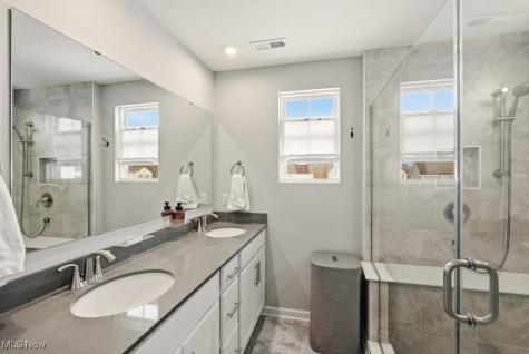 850 Dipper Lane Aurora OH 44202