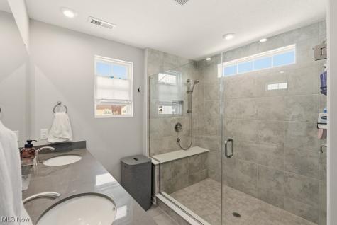 850 Dipper Lane Aurora OH 44202