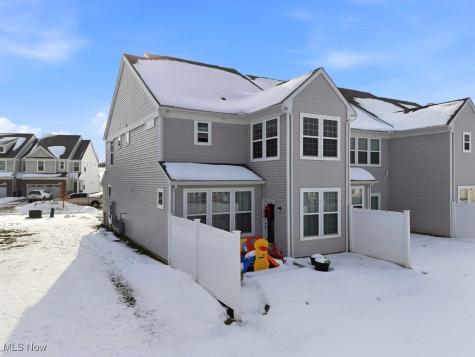 850 Dipper Lane Aurora OH 44202