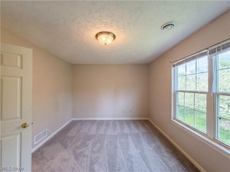 8757 Roberts Court Olmsted Falls OH 44138