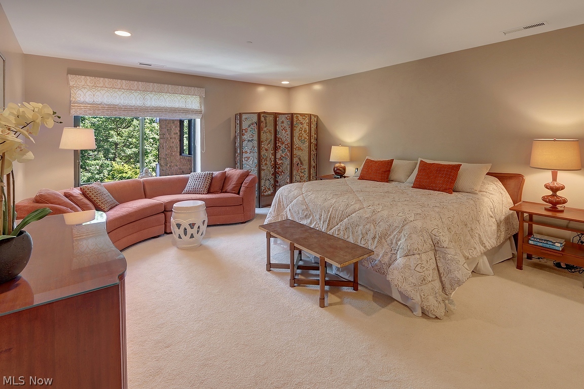 27500 Cedar Road Beachwood OH 44122
