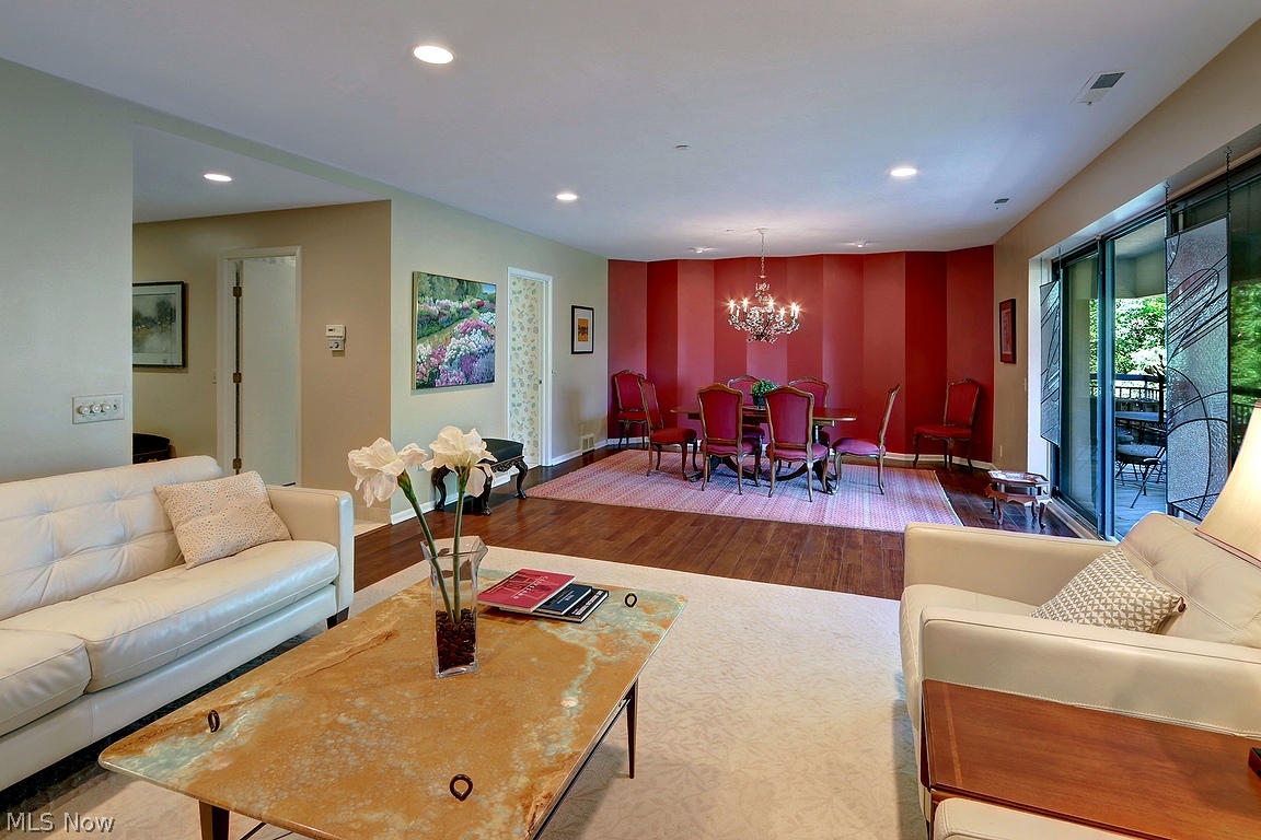 27500 Cedar Road Beachwood OH 44122