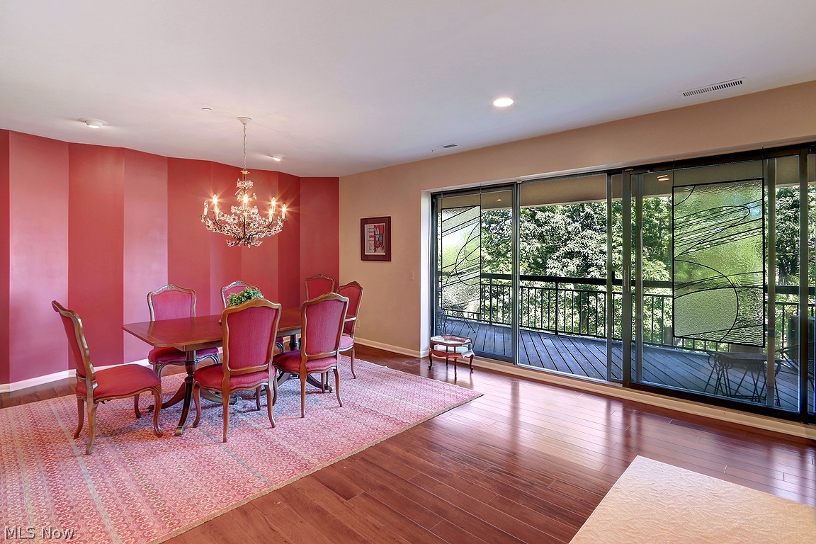 27500 Cedar Road Beachwood OH 44122