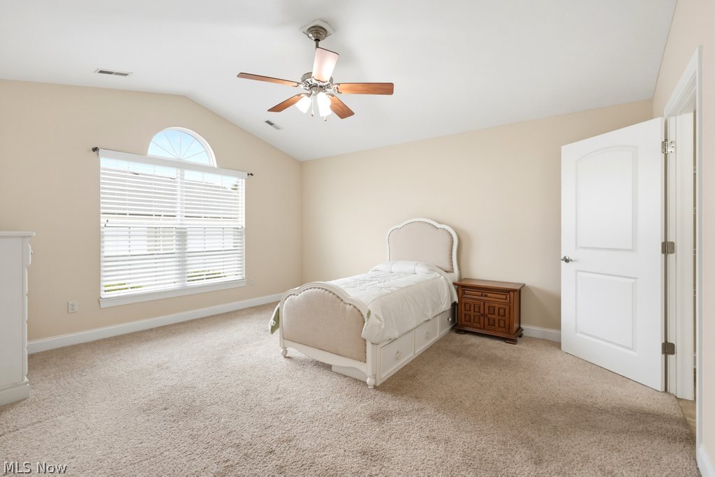 162 Woodbury Glen Street SE Hartville OH 44632