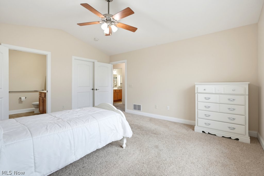 162 Woodbury Glen Street SE Hartville OH 44632