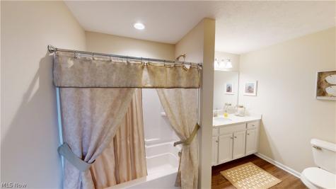 1934 Woods Drive Streetsboro OH 44241