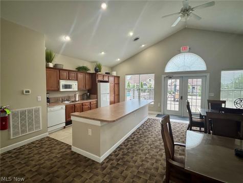 1934 Woods Drive Streetsboro OH 44241