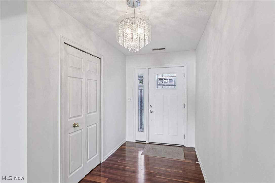 889 Lynnhaven Lane Akron OH 44313