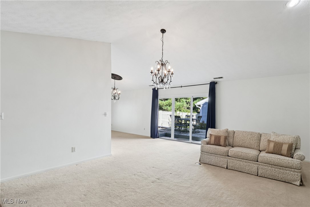 889 Lynnhaven Lane Akron OH 44313