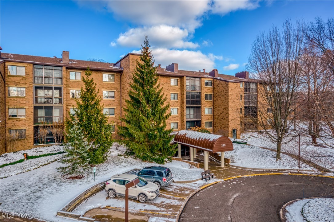 160 Fox Hollow Drive Mayfield Heights OH 44124