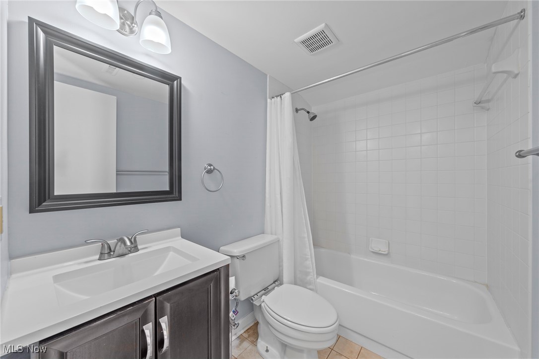 160 Fox Hollow Drive Mayfield Heights OH 44124