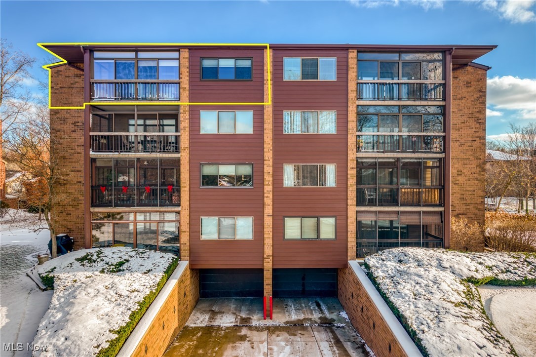 160 Fox Hollow Drive Mayfield Heights OH 44124