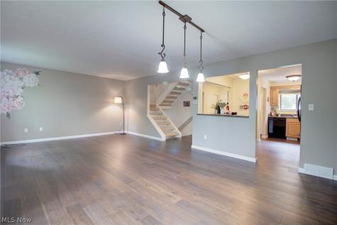9420 Bassett Lane North Royalton OH 44133