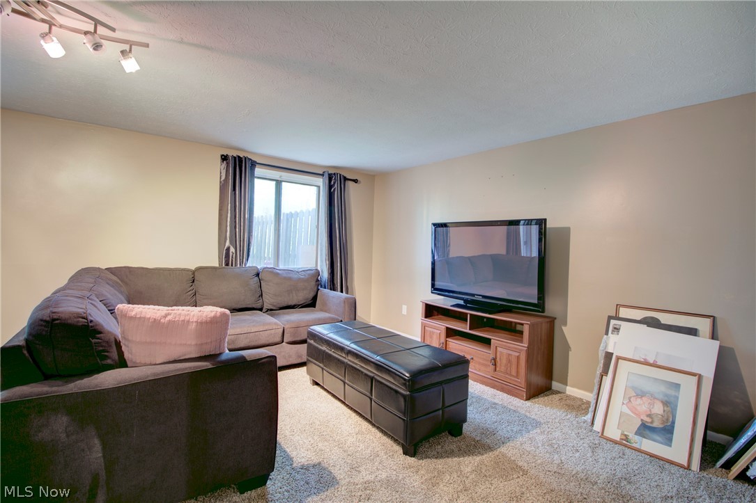 9420 Bassett Lane North Royalton OH 44133
