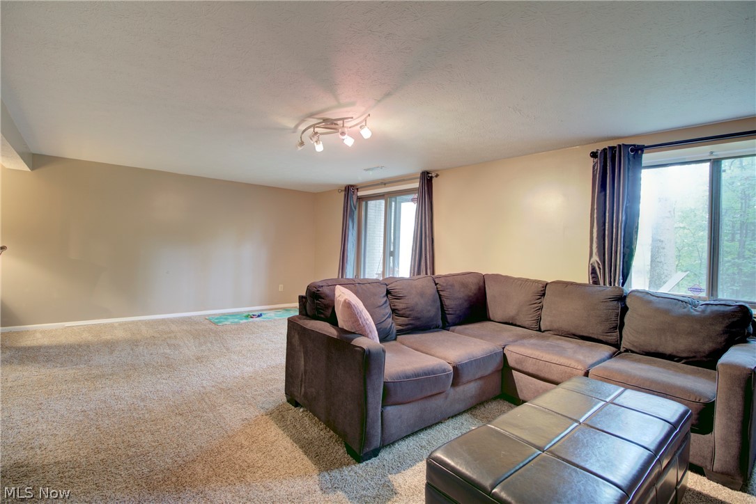 9420 Bassett Lane North Royalton OH 44133
