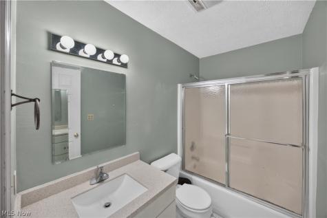 5005 Bar Harbor Lane Stow OH 44224