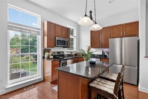 2 Grandview Drive Rocky River OH 44116