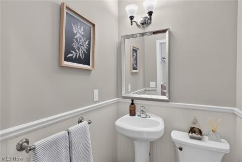 2 Grandview Drive Rocky River OH 44116