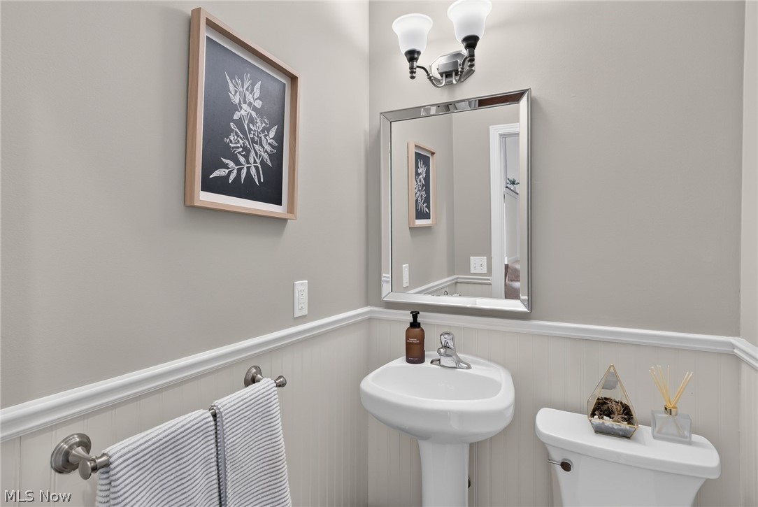 2 Grandview Drive Rocky River OH 44116