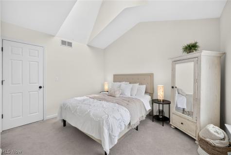 2 Grandview Drive Rocky River OH 44116