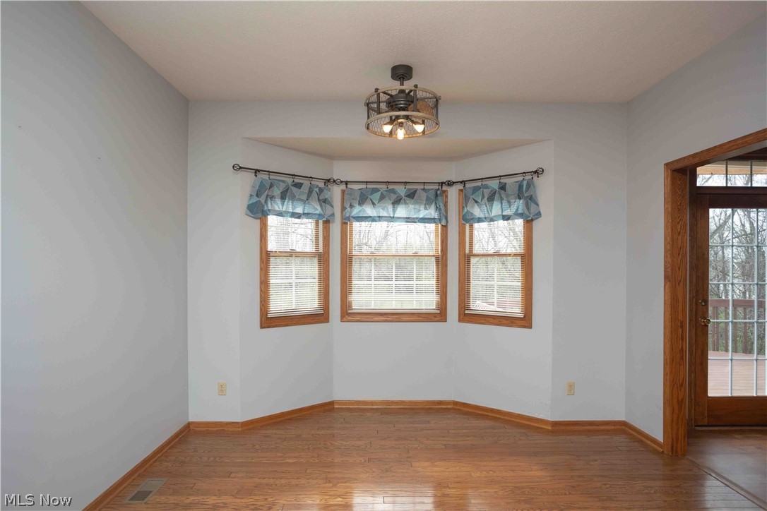 647 N Ridgecliff Street Tallmadge OH 44278