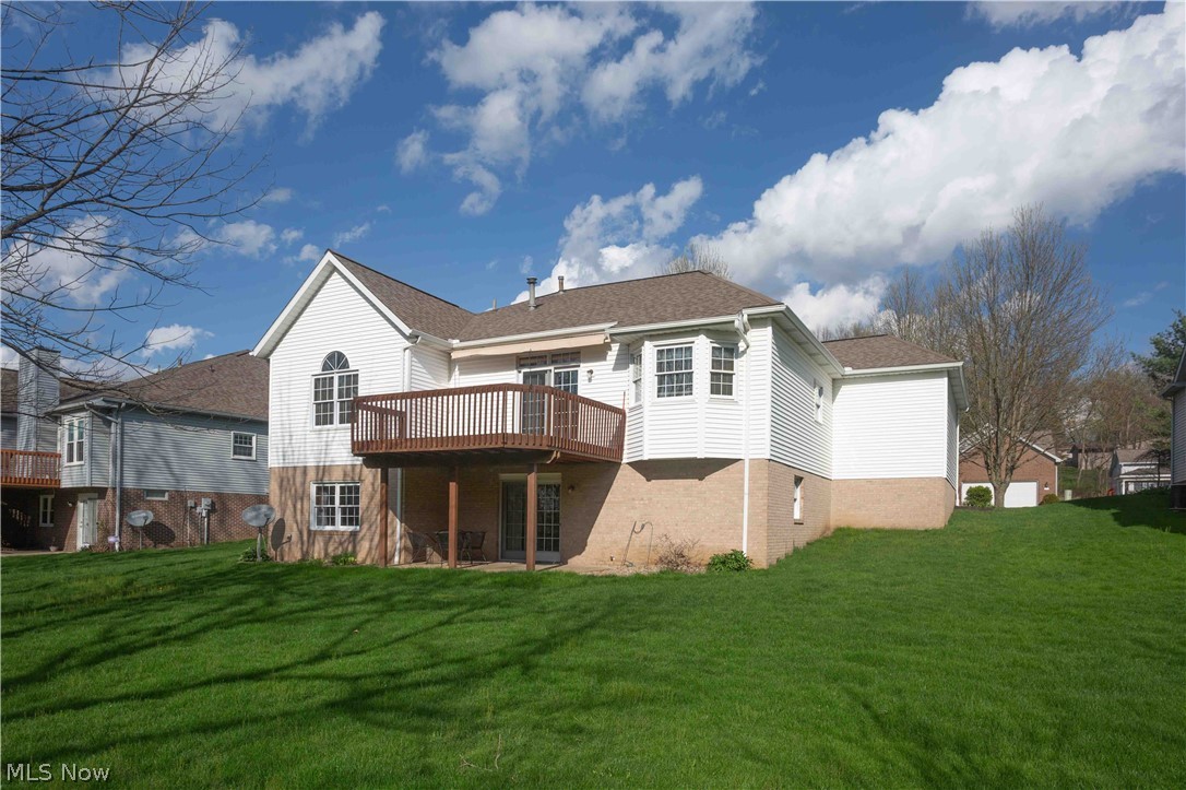 647 N Ridgecliff Street Tallmadge OH 44278
