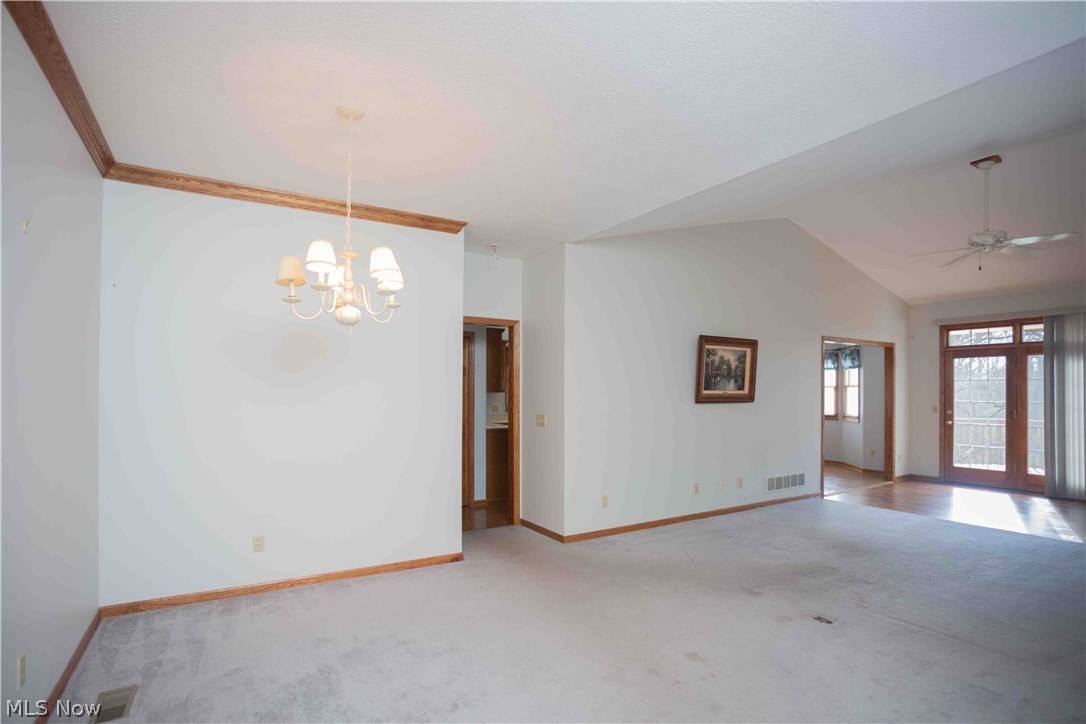 647 N Ridgecliff Street Tallmadge OH 44278