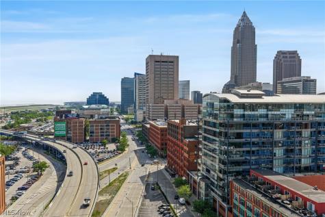 635 W Lakeside Avenue Cleveland OH 44113