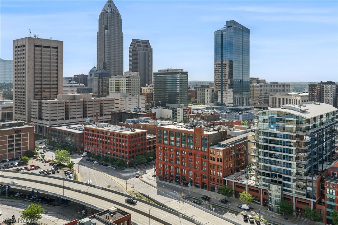 635 W Lakeside Avenue Cleveland OH 44113