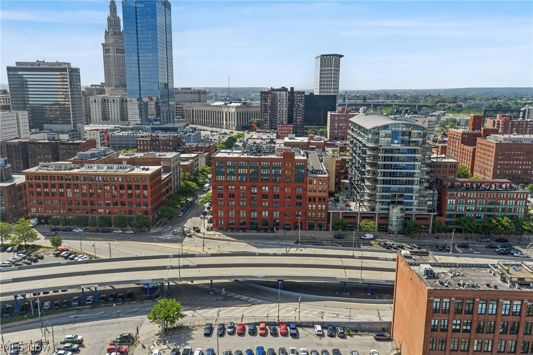 635 W Lakeside Avenue Cleveland OH 44113