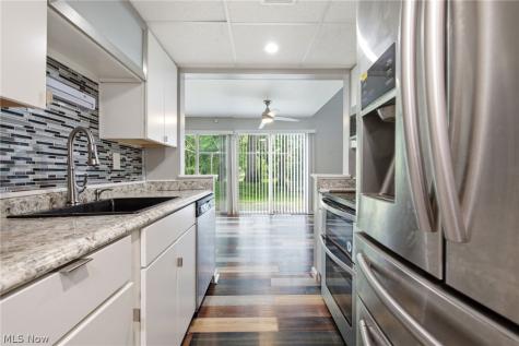 13 Sutton Place Shaker Heights OH 44120
