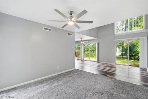13 Sutton Place Shaker Heights OH 44120