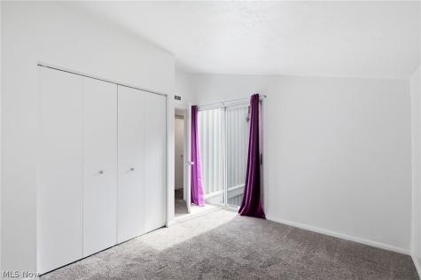 13 Sutton Place Shaker Heights OH 44120