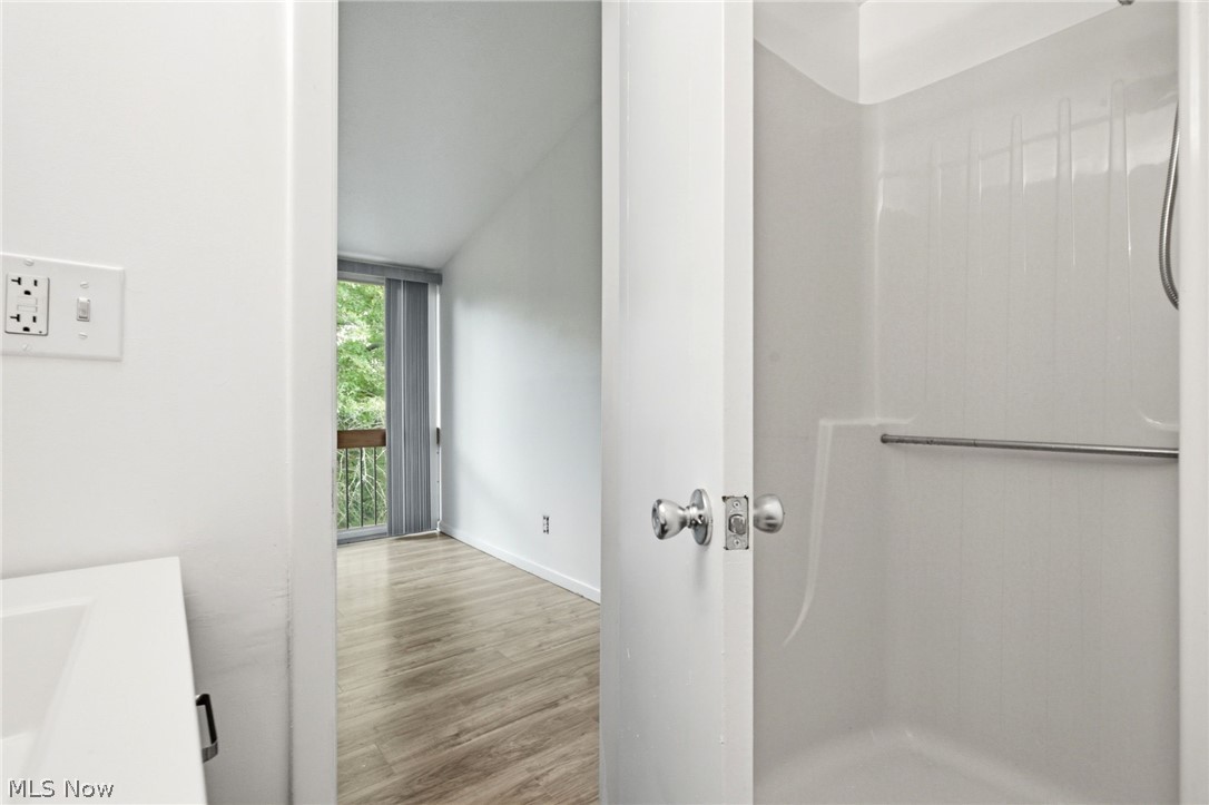 13 Sutton Place Shaker Heights OH 44120